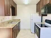 Photo - PERFECTLY LOCATED POINT LOMA 2BD/1.5BA TOW... Apartment Unit 3111 Byron Street #A
