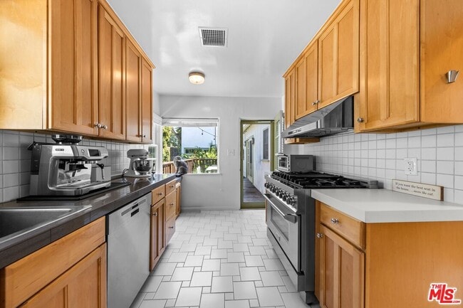 Photo - 1340 Grant St