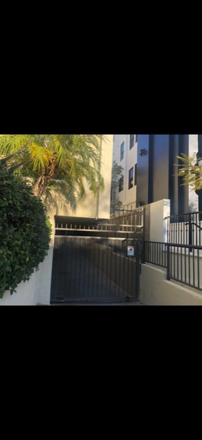 Photo - Darlington Ave