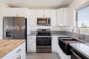 Photo - Modern Comfort in Scenic Landers House