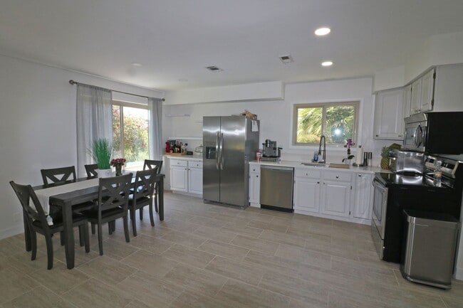 Photo - 1102 Turnstone Way