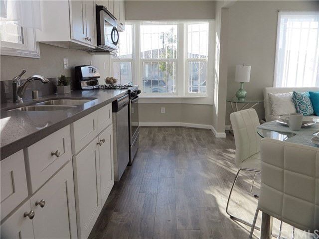 Photo - 6582 S Van Ness Ave