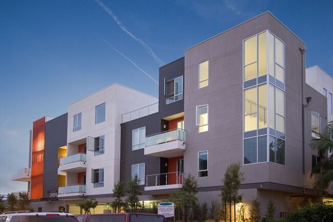 Photo - 11929 Courtleigh Dr Apartment Unit 205