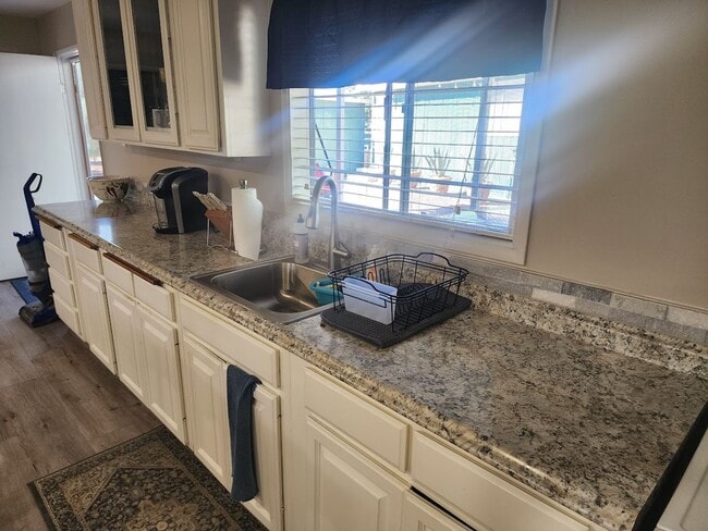 Photo - Beautiful Lower Level Studio apartment loc...