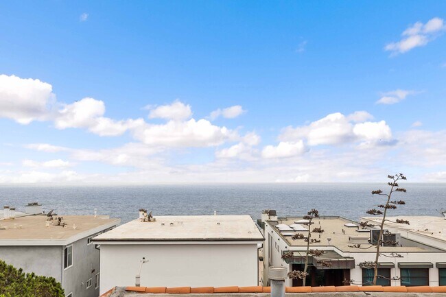 Photo - 121 Marine Pl