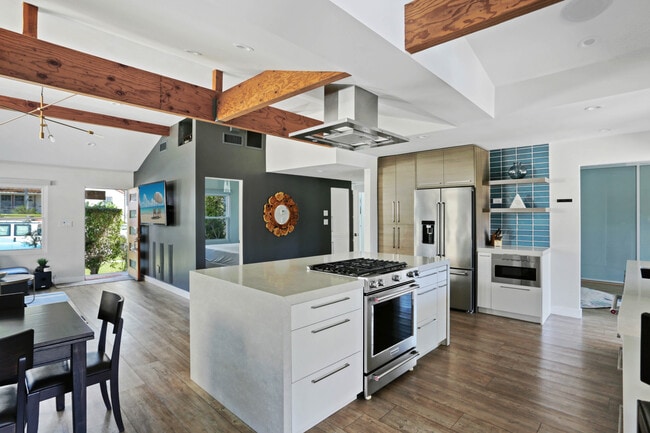 Photo - 1427 Wilbur Ave