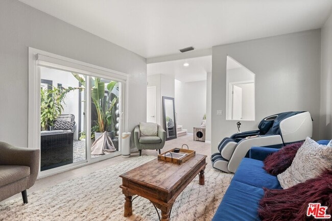 Photo - 1823 20th St Unit 102