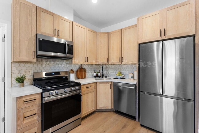 Photo - 4286 Samoset Ave Unit 5