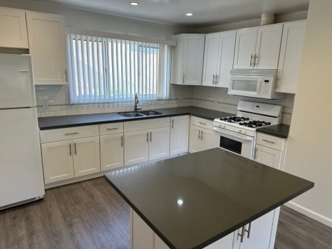 Building Photo - 6060 La Prada