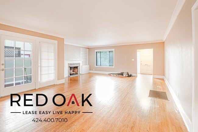 Building Photo - 220 Mira Mar Ave Unit A