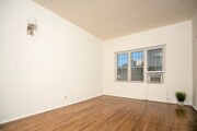 Photo - Don Carlos Apartments