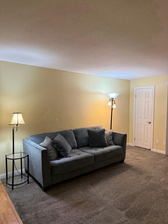 Building Photo - 5252 Orange Ave Unit 322 Rental