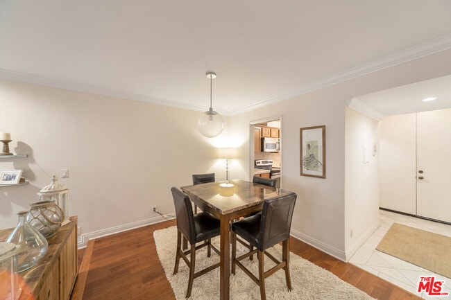 Photo - 1000 S Westgate Ave Unit 317