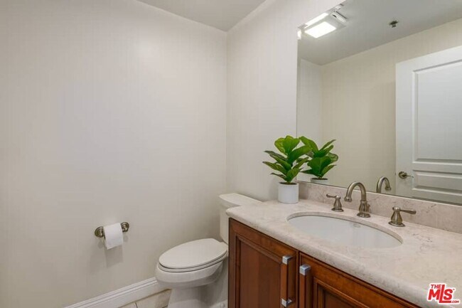 Photo - 10617 Eastborne Ave Unit PH2