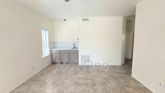 Photo - 10342 Crossing Green Cir