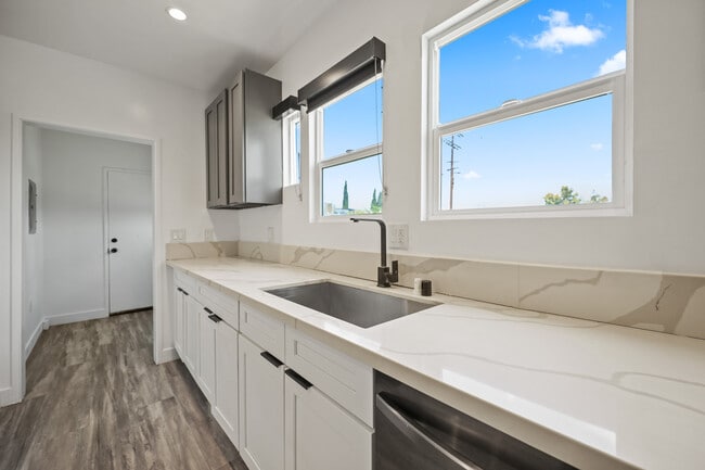 Photo - 1023 Tremont St. Unit 1029