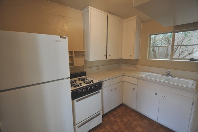 Photo - 314 W Mission St Unit 14C