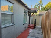 Photo - 233 W 10th St