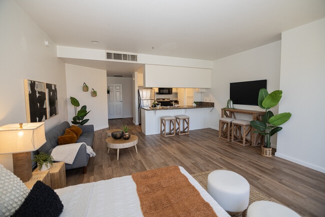 Photo - Horton 4th Avenue