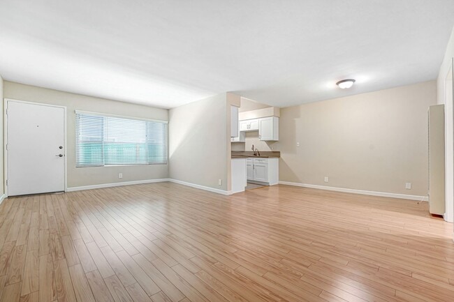 Photo - 1314 Euclid St Unit 05