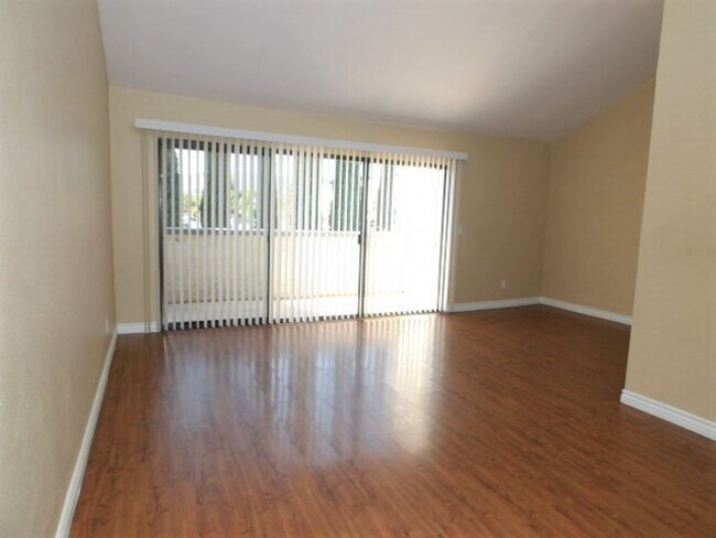 Photo - Spacious 2-Bed, 2-Bath Home with Resort-St...