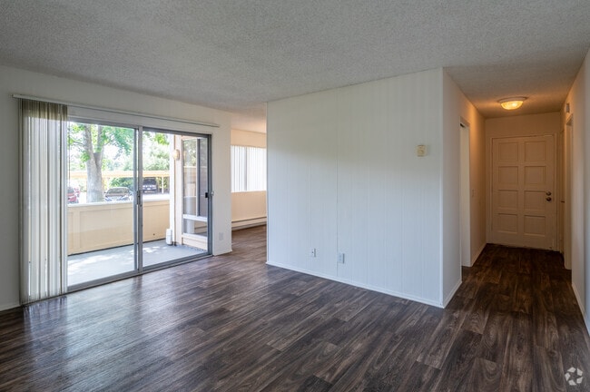 1BR, 1BA - 721SF - The Villas at Monarch Beach