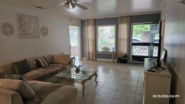 Photo - 2451 Graydon Ave