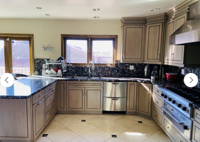 Photo - 2175 Hercules Dr