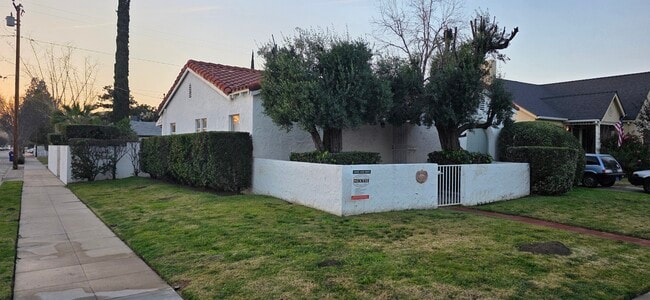 Photo - 3304 N Mountain View Ave