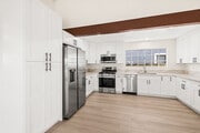 Photo - 4927 Oceanaire St