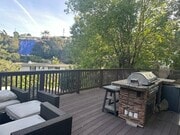 Huge deck area for gas bbq , relaxing etc. - 2300 Sunset Heights Dr Unit david younesi