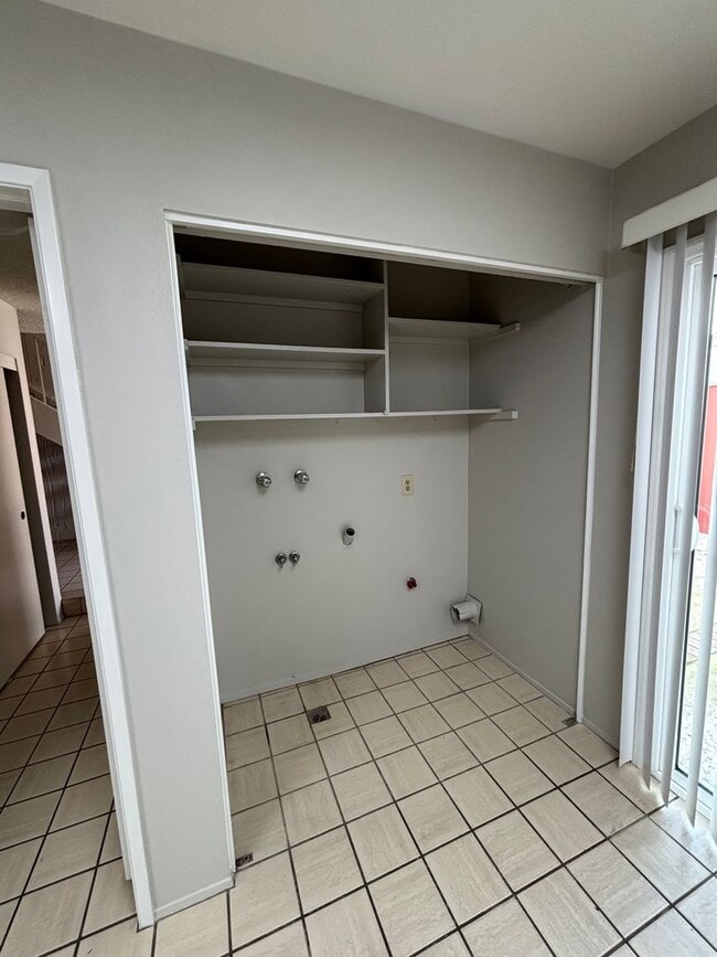 Photo - For Lease – Spacious 3 Bedroom Townhome in La Mirada