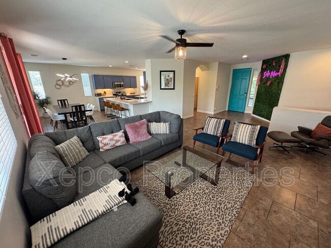 Photo - 80746 Diamondback Trail House