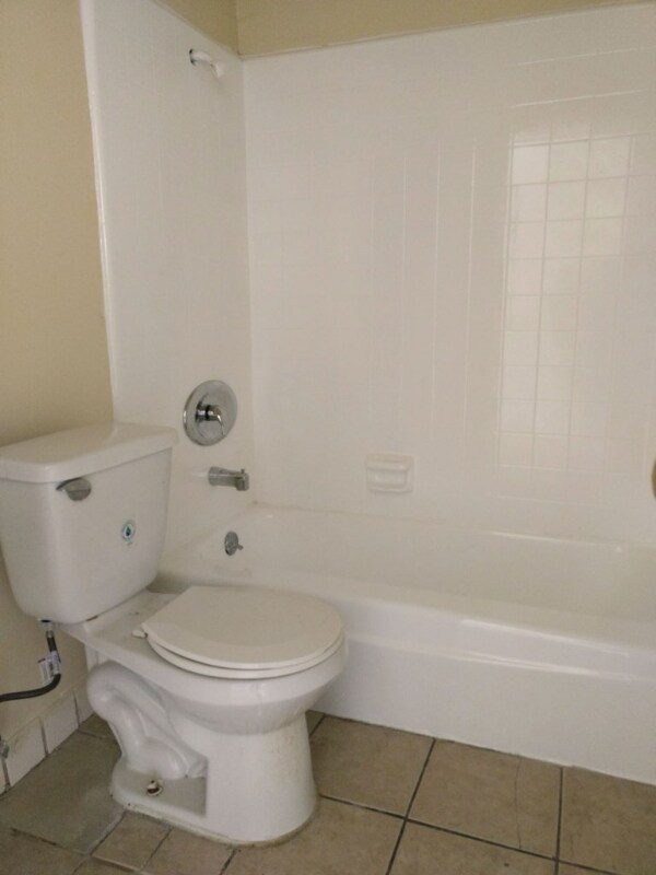 Photo - 3332 Drew St Unit 3