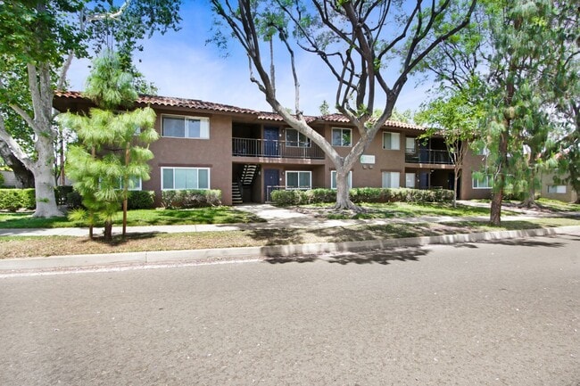 Available now for immediate move in. The L... - Available now for immediate move in. The L... House