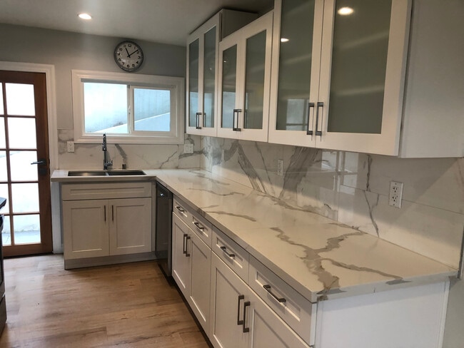 Photo - 1868 N Avenue 56