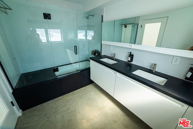 Photo - 14 Brooks Ave