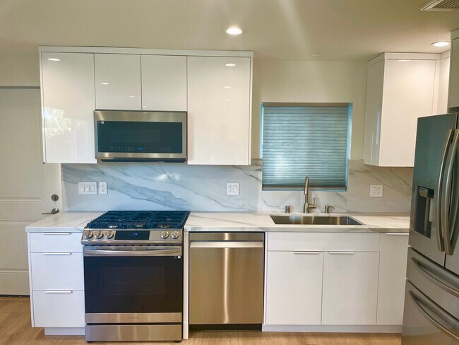 Photo - 22261 Haynes St