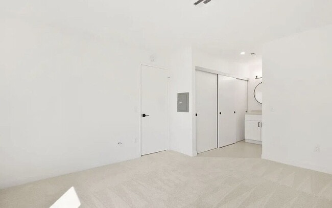 Building Photo - Modern Top-Floor Retreat in the Heart of Mira Mesa Unit 122, San Diego, CA 92126