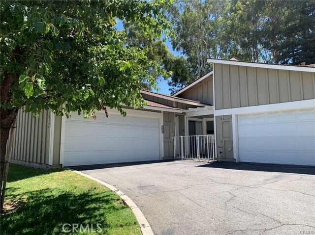 Building Photo - 16264 Sierra Ridge Way