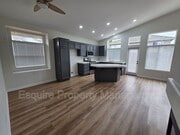 Photo - 4888 Ellington St