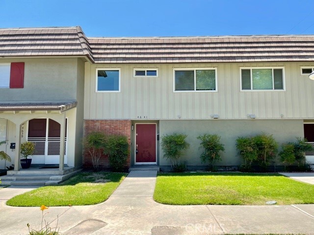 Photo - 4641 Larwin Ave Townhome