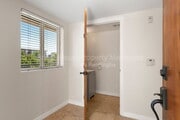 Photo - 801 W Hawthorn St Unit 304
