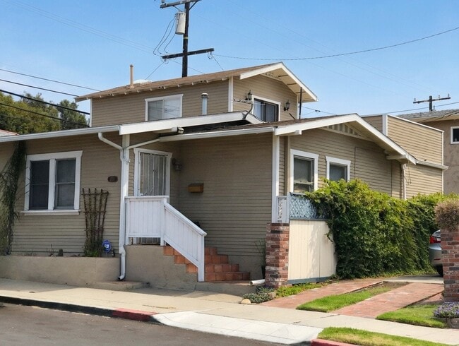 Building Photo - 2717 Wightman St