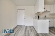 Photo - 842 S Carondelet St Condo Unit 9D