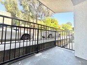 Photo - 3949 Los Feliz Blvd