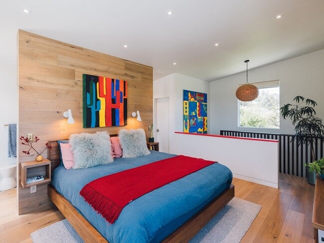 Photo - 4205 Hillside Dr