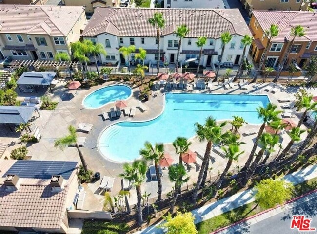 Photo - 10533 Maple Ln