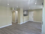 Photo - 219 E Maple St Apartment
