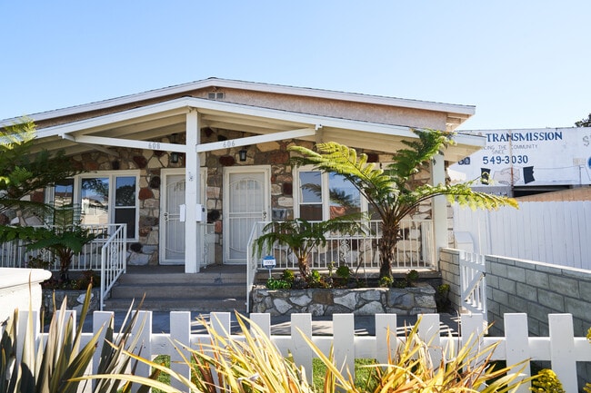 Photo - 606 E Realty St Unit 606